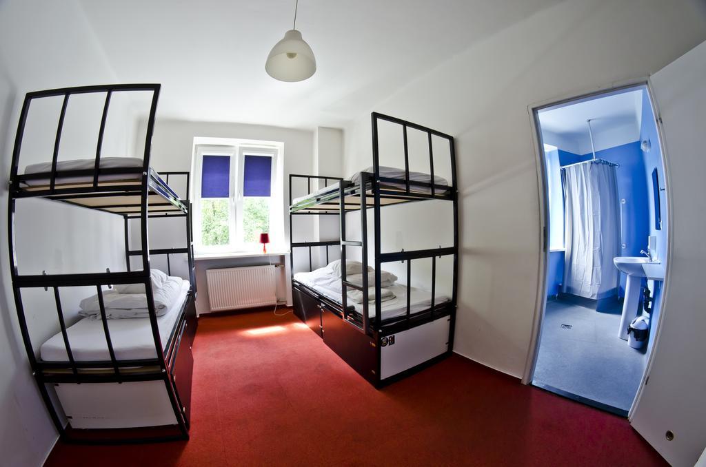 Wilson Hostel Warszawa Экстерьер фото