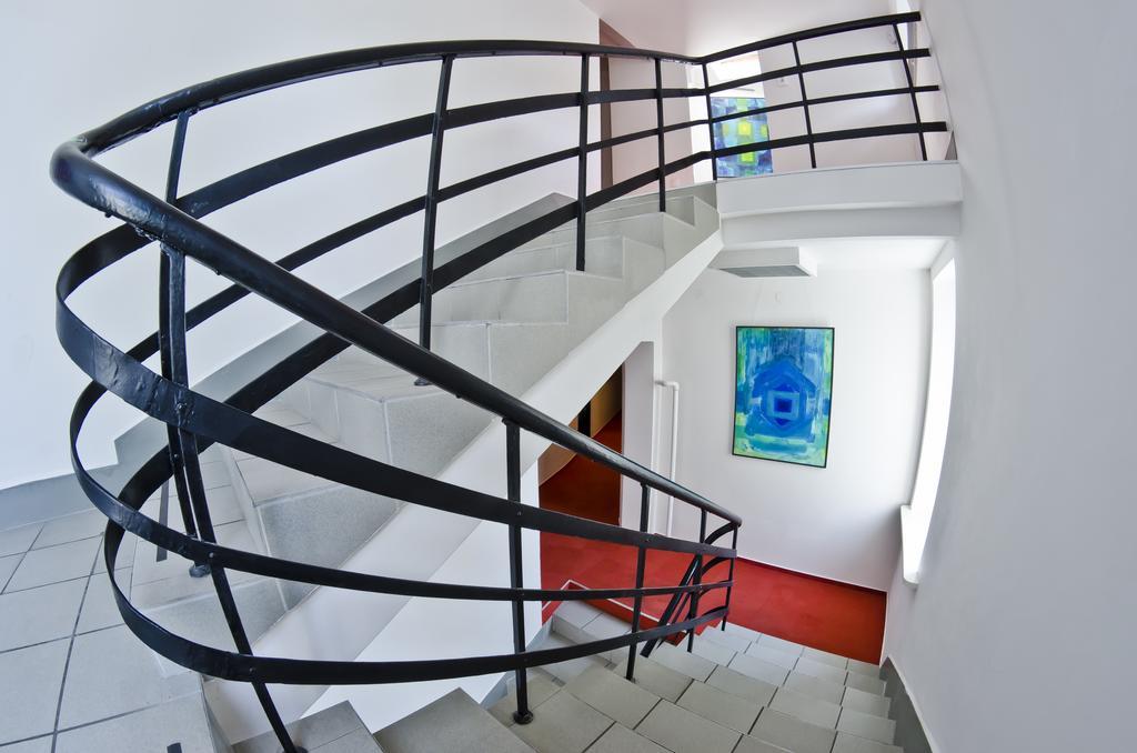 Wilson Hostel Warszawa Экстерьер фото