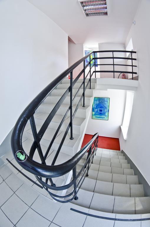 Wilson Hostel Warszawa Экстерьер фото